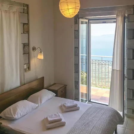 Semesterbostad Gorgeous In With Wifi Kalamata
